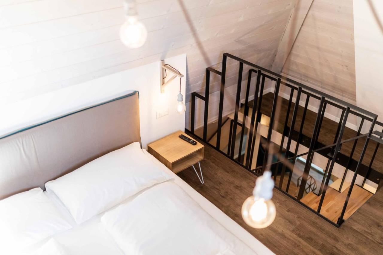 Stay Cooper L Guesthouse Zum Loewen Мерано Экстерьер фото
